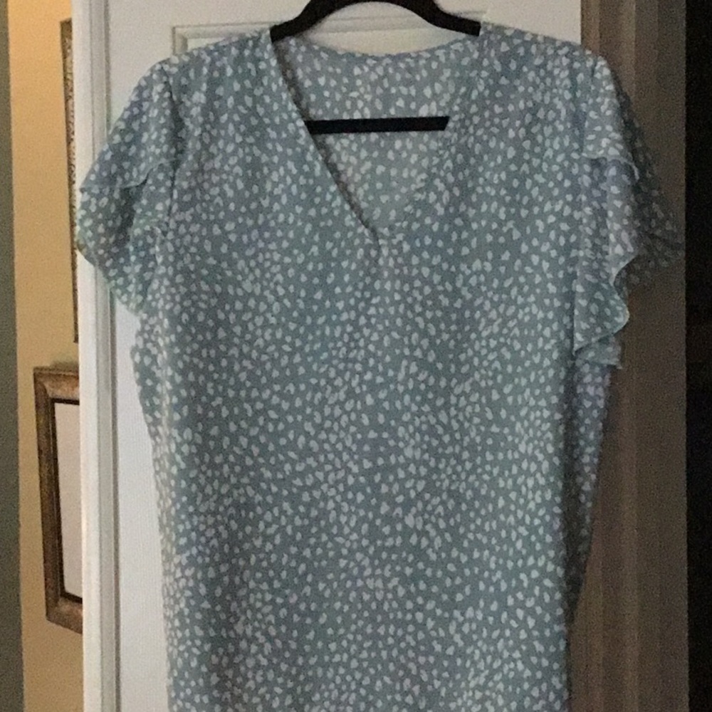 Shein Snow Leopard Bluose